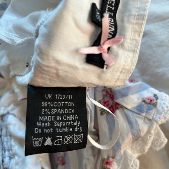 Adorable Poofy Linen styled Skirt - Picture 3 of 6